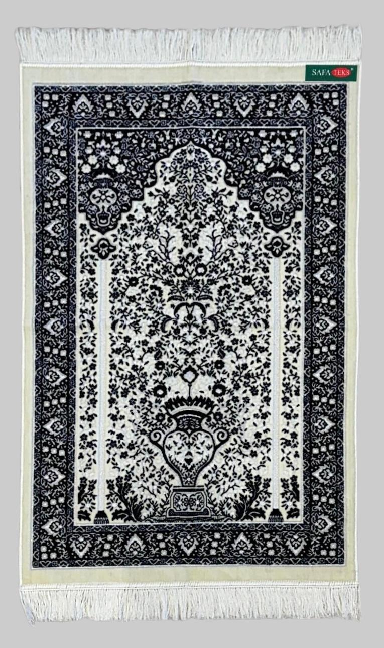 سجادة صلاة بمحراب وزهور